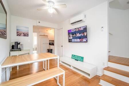 Modern 3-BR Ocean Block Apt Walk to the Beach Apartment in Ocean City
