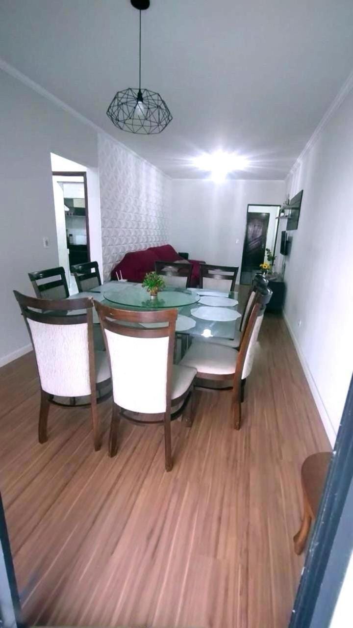 Apartamento beira mar Centro da cidade WiFi grátis Apartment in State of São Paulo