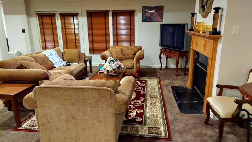 Exquisite & Serene 1 Bedroom, 1 Full Bath Apartment House in Prince Georges County
