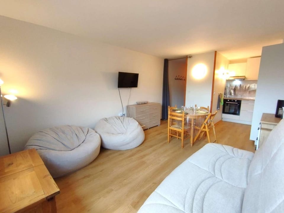 Studio cosy 4 pers à St-Lary avec coin nuit, kitchenette équipée - FR-1-457-340 Apartment in Saint-Lary-Soulan