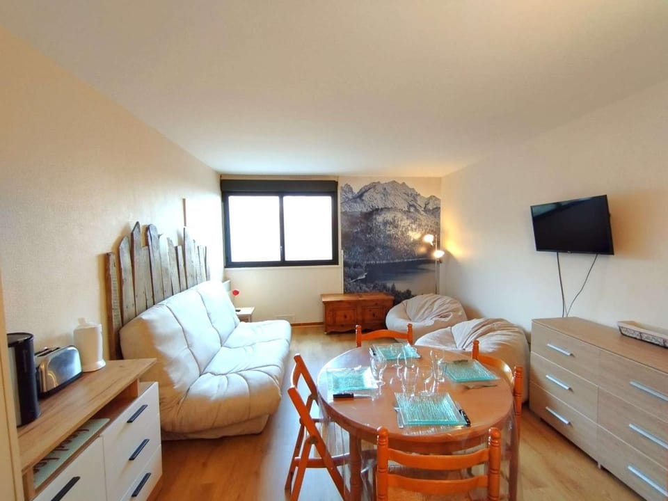 Studio cosy 4 pers à St-Lary avec coin nuit, kitchenette équipée - FR-1-457-340 Apartment in Saint-Lary-Soulan