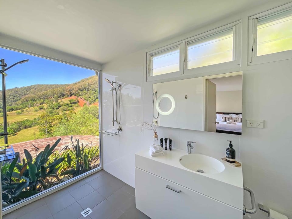 Elouera Retreat House in Mount View