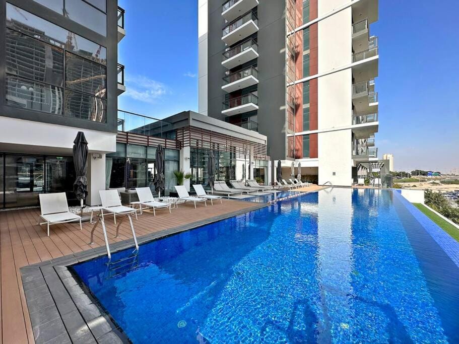 StoneTree - Brand new Studio in Mohammed Bin Rashid City Apartment in Dubai