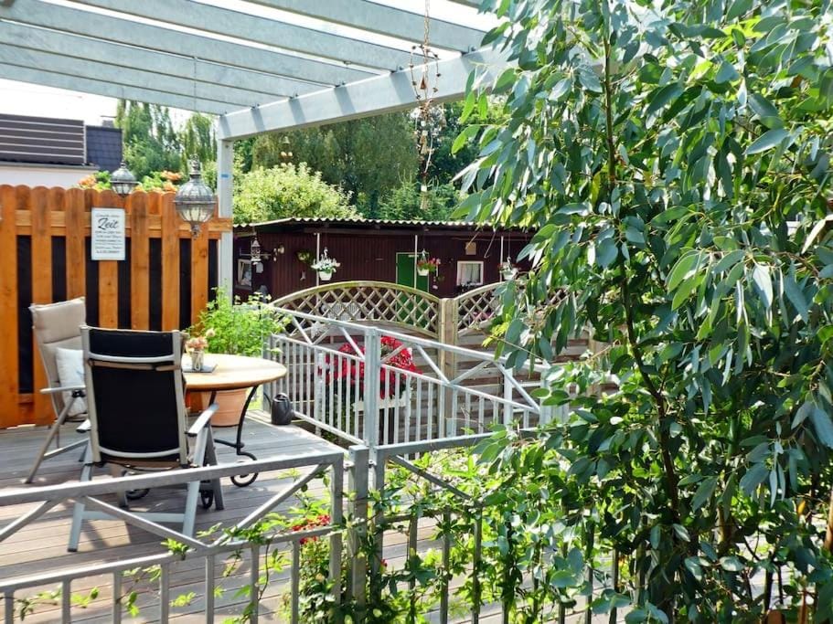 Balcony/Terrace, Garden view