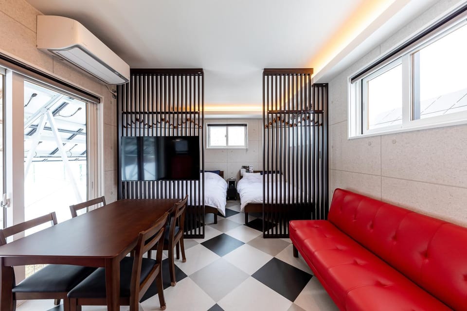 Living room, Dining area