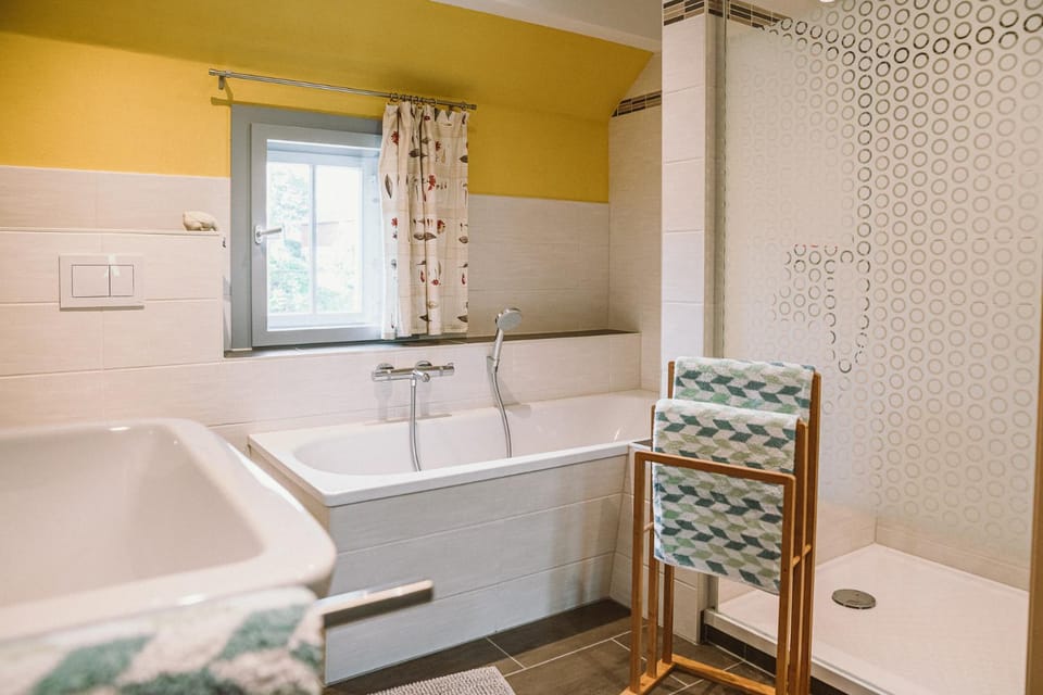 Bathroom, Bath