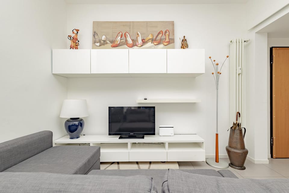 TV and multimedia, Seating area