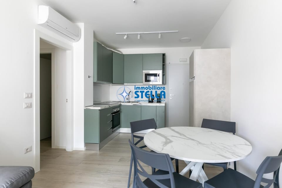 Kitchen or kitchenette, Living room, Seating area