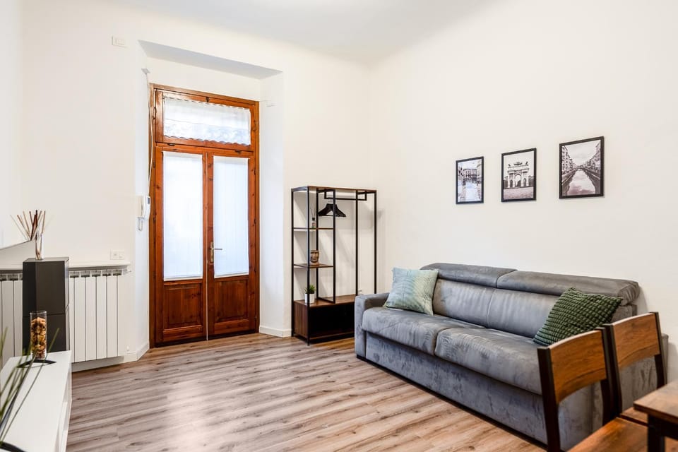 Living room, Seating area, internet
