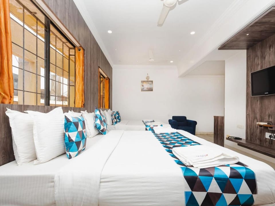 HOTEL GALAXY SURAT Hotel in Gujarat