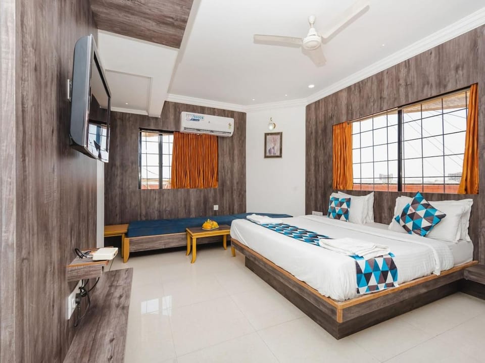 HOTEL GALAXY SURAT Hotel in Gujarat