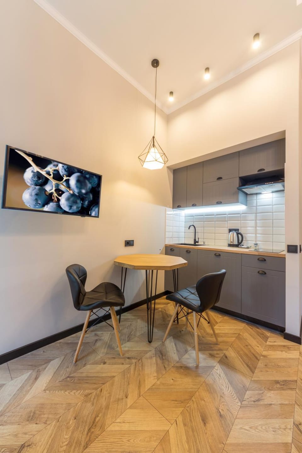 TV and multimedia, Kitchen or kitchenette, Dining area