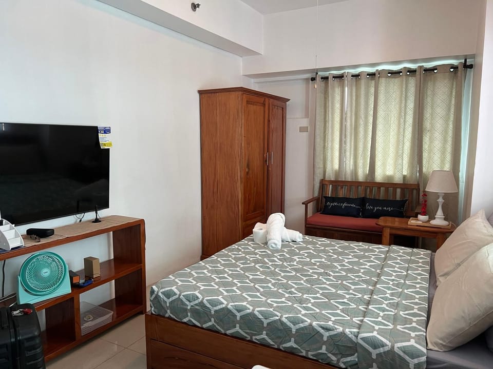 Avery Condo Suite at the Beacon Makati Apartment hotel in Pasay