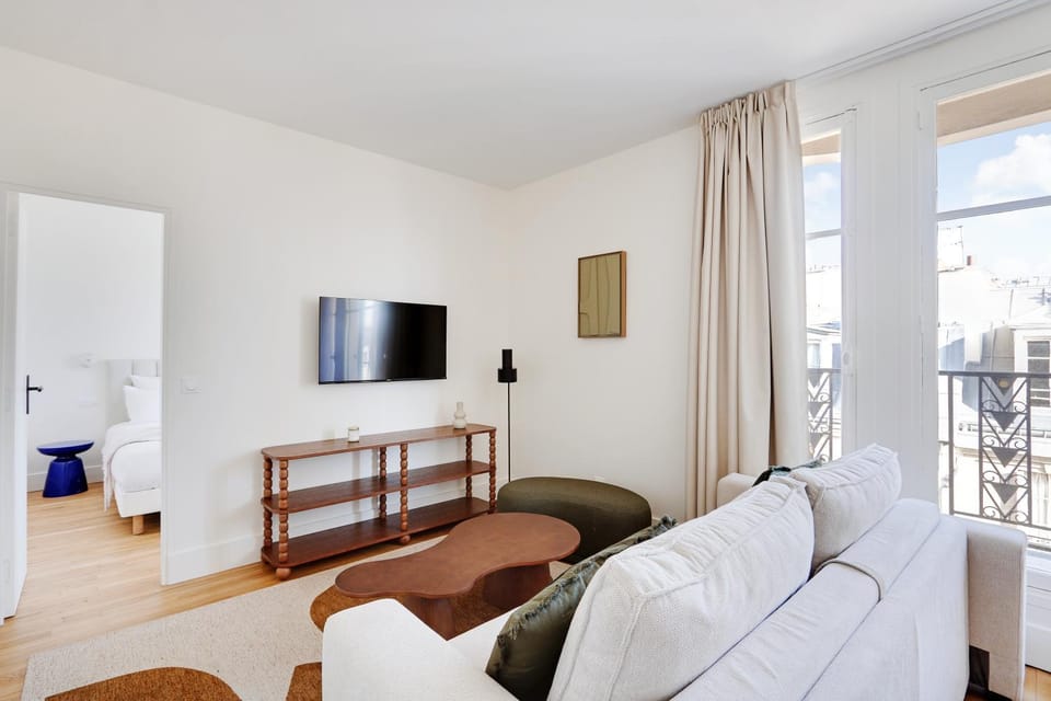 Communal lounge/ TV room, TV and multimedia, Living room, Seating area