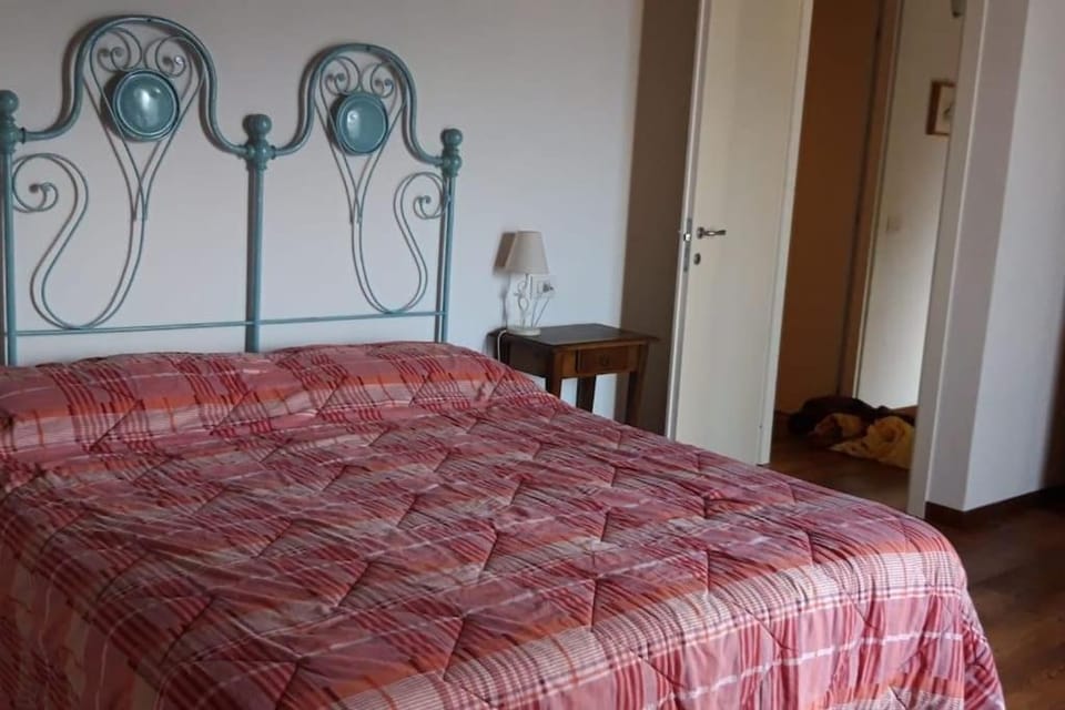 Casa San Luigi con piscina House in Colico