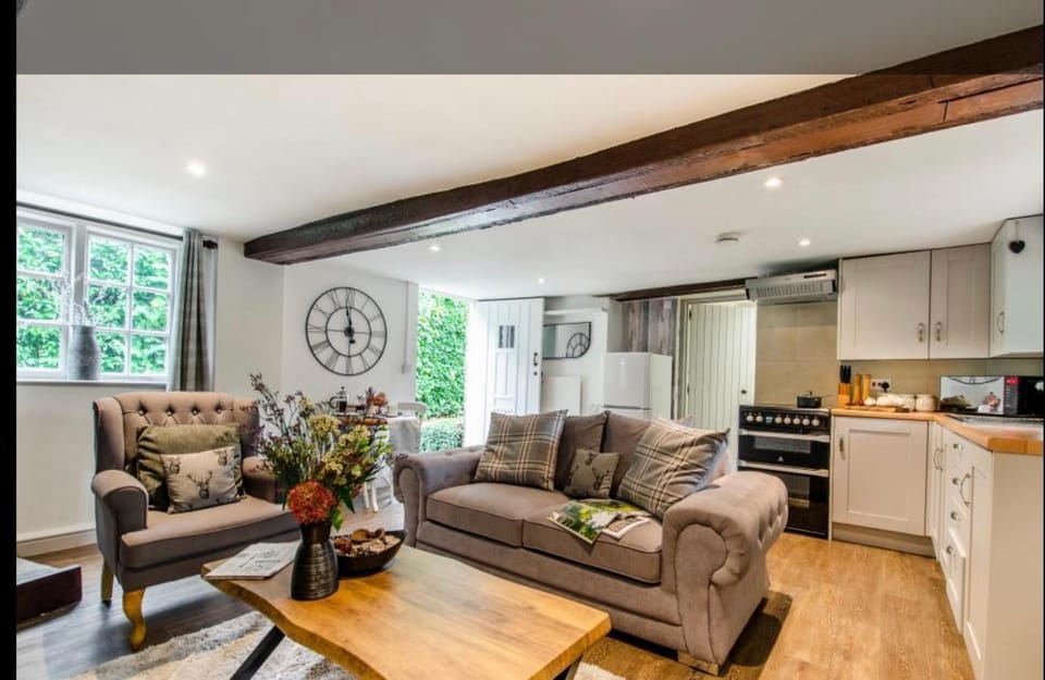 Stable boys cottage House in Wychavon District