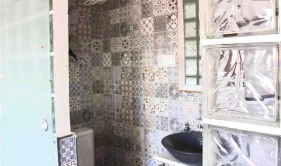 Shower, Bathroom, towels