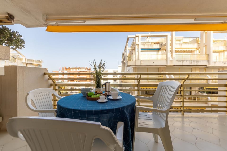 Balcony/Terrace, Pool view
