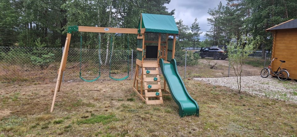 BORSKIE CHATKI House in Pomeranian Voivodeship