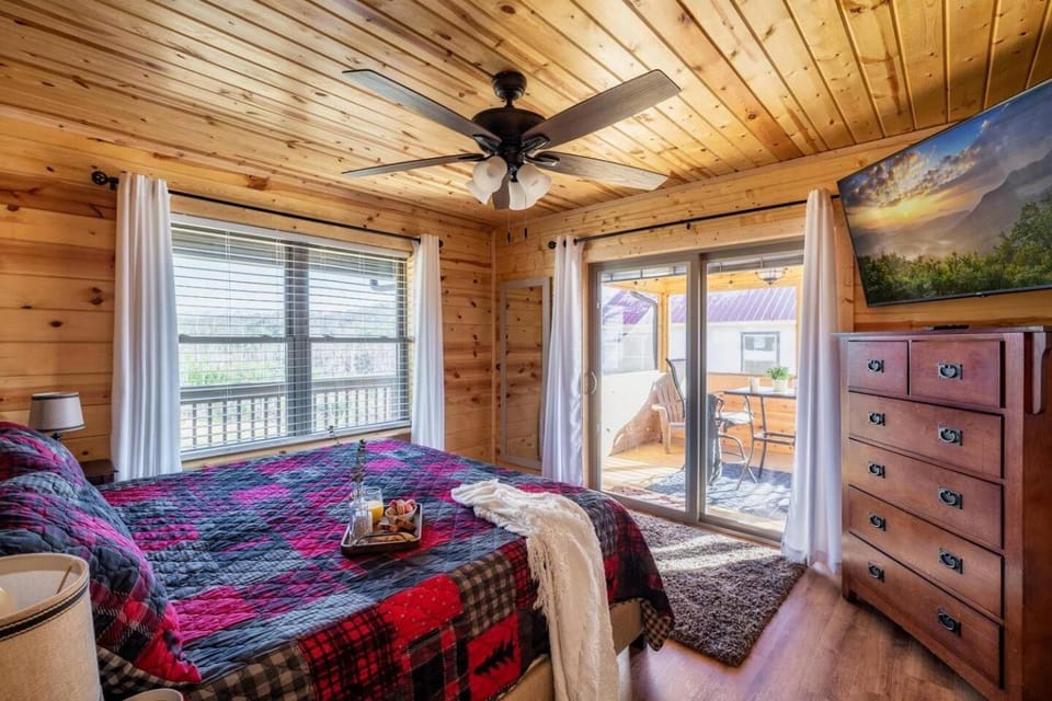 Firefly Cabin Cabin in Pigeon Forge