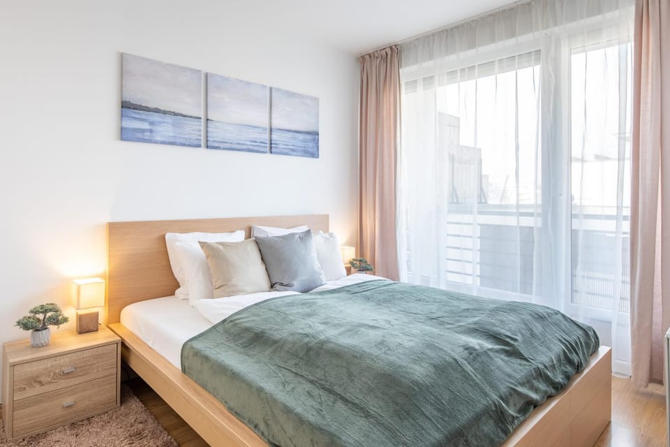 LOTUS Apartments ORIGO with Garage Apartment in Budapest