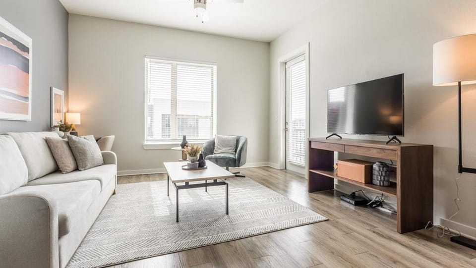 Landing Modern Apartment with Amazing Amenities (ID3827X51) Apartment in Jacksonville