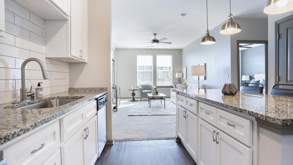 Landing Modern Apartment with Amazing Amenities (ID8577X56) Apartment in Cornelius