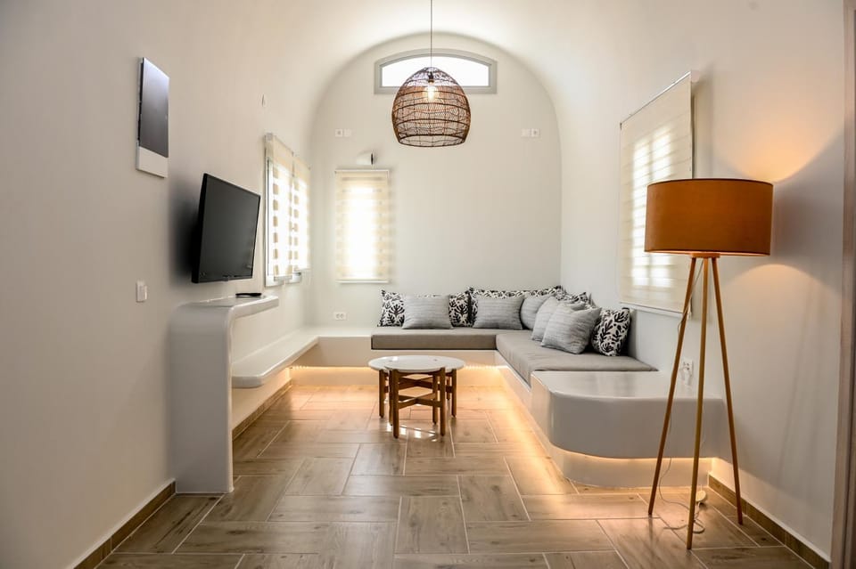 TV and multimedia, Seating area