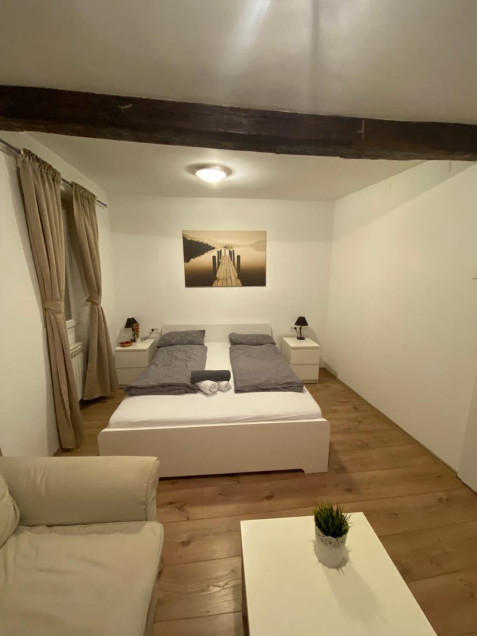 Bed, Living room, Photo of the whole room, Bedroom