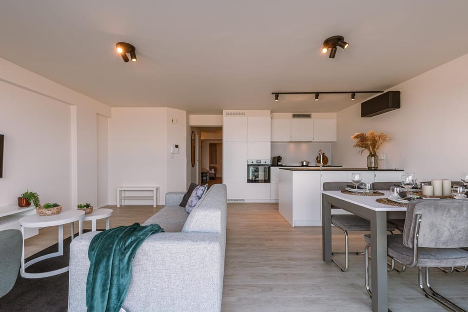 Kitchen or kitchenette, Living room, Photo of the whole room, Dining area