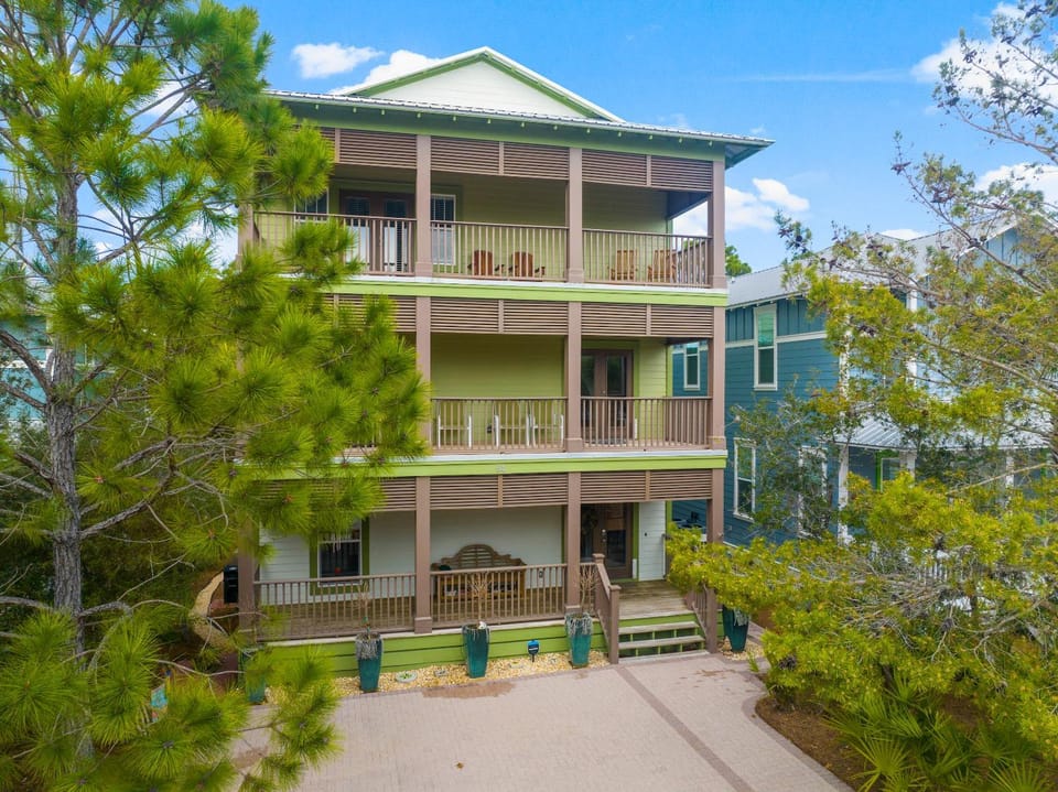 Property building, Garden, View (from property/room), Balcony/Terrace, Garden view