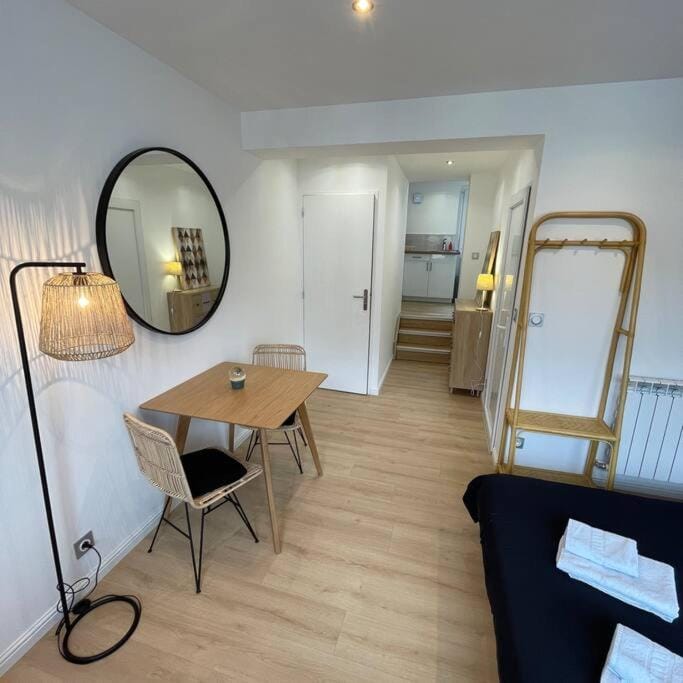 Grand studio 1 avec lave-linge Apartment in Lorient