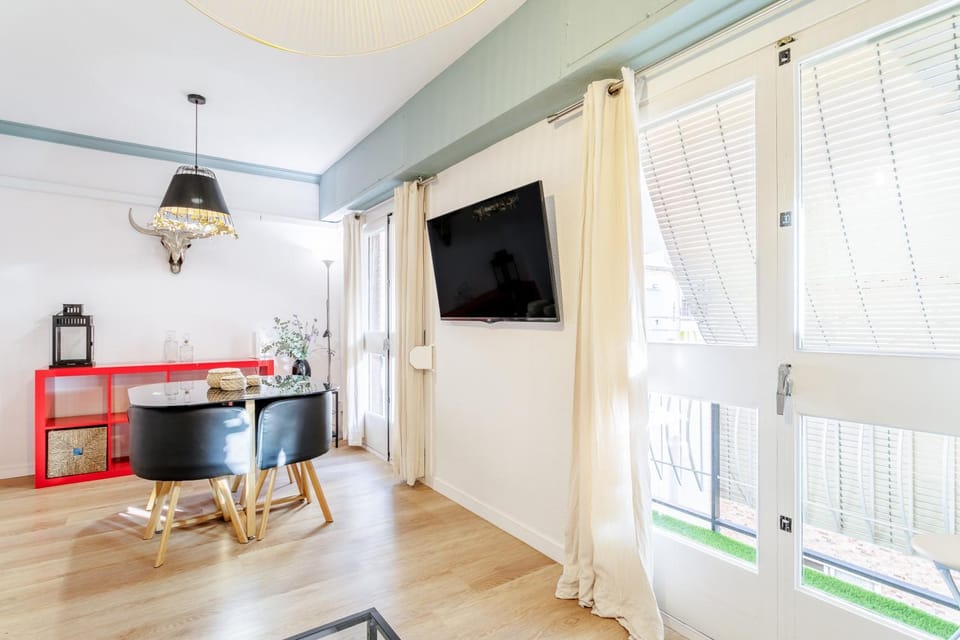 Property building, Living room