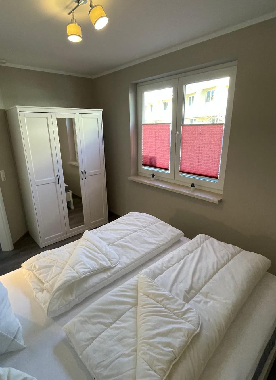 Bed, Photo of the whole room, Bedroom, wardrobe