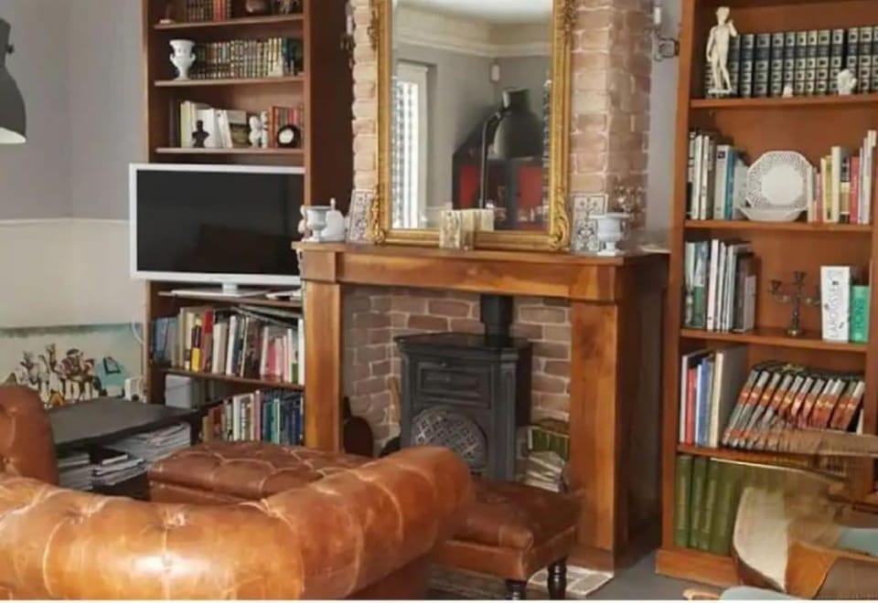 Duplex, piano, billard, ping-pong, jardin Apartment in Geneva