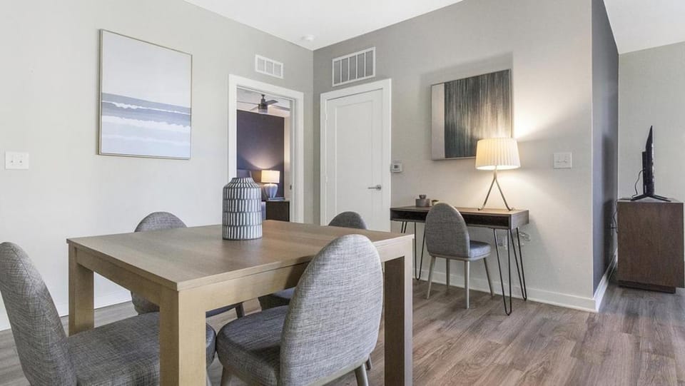 Landing Modern Apartment with Amazing Amenities (ID8784X30) Apartment in Jacksonville