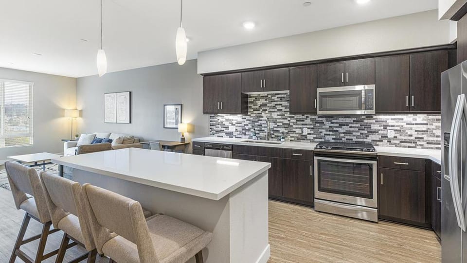 Landing Modern Apartment with Amazing Amenities (ID5374X57) Apartment in La Jolla