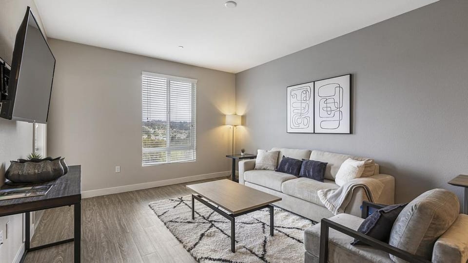 Landing Modern Apartment with Amazing Amenities (ID5374X57) Apartment in La Jolla