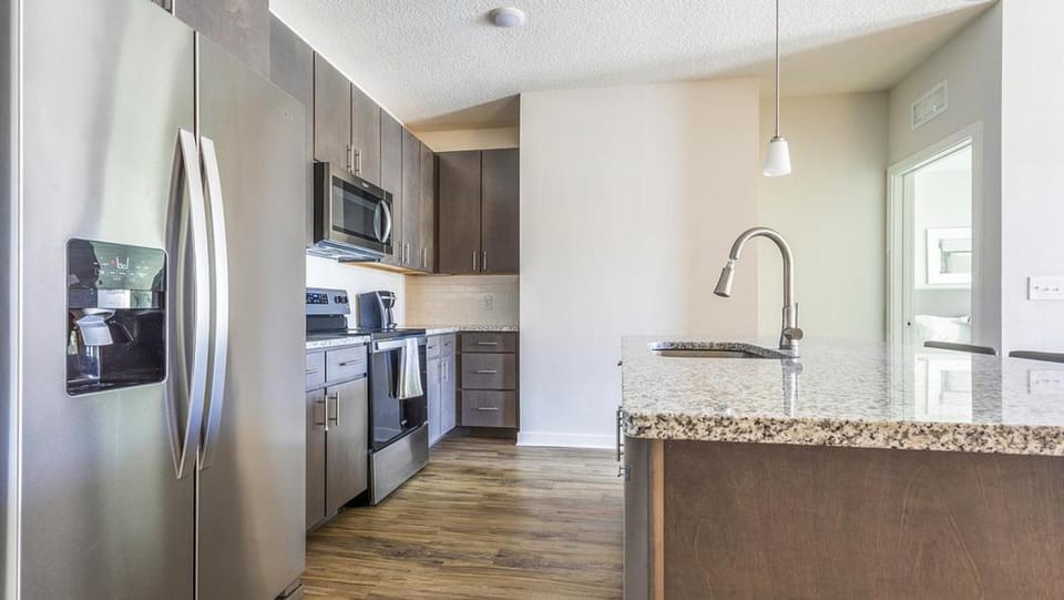 Landing Modern Apartment with Amazing Amenities (ID4496) Apartment in Jacksonville