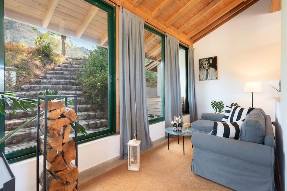 4 BD Luxurious villa with swimming pool House in Rhodes, Greece