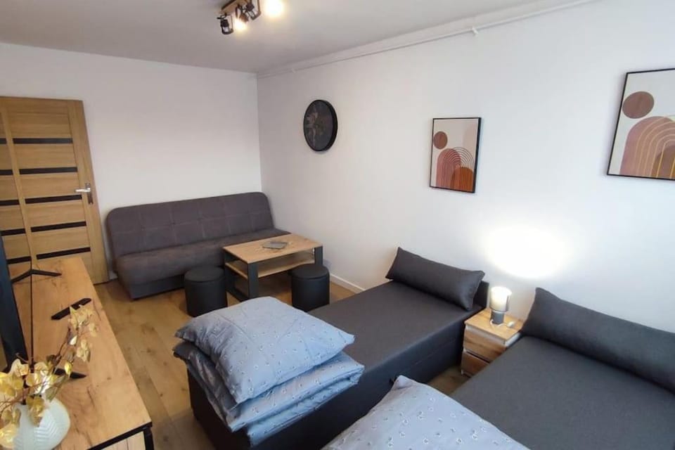Apartament Górski Widok Apartment in Lower Silesian Voivodeship