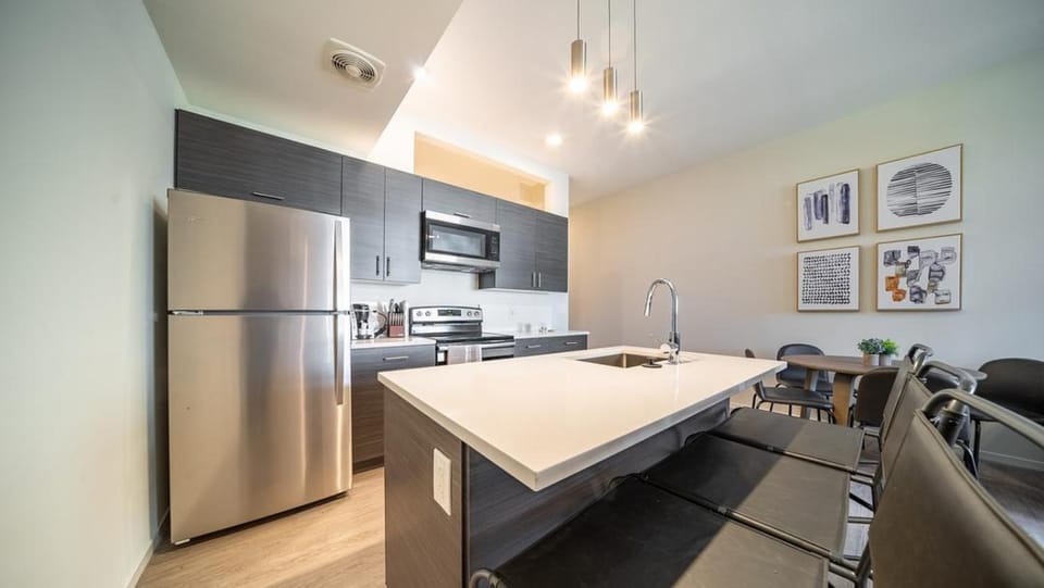 Landing Modern Apartment with Amazing Amenities (ID4770X14) Apartment in Cleveland Heights