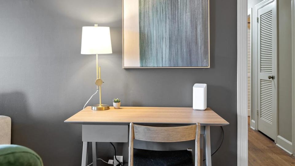 Landing Modern Apartment with Amazing Amenities (ID2690X00) Apartment in Nashville
