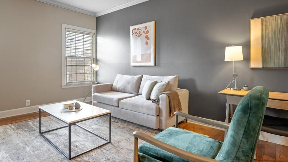 Landing Modern Apartment with Amazing Amenities (ID2690X00) Apartment in Nashville
