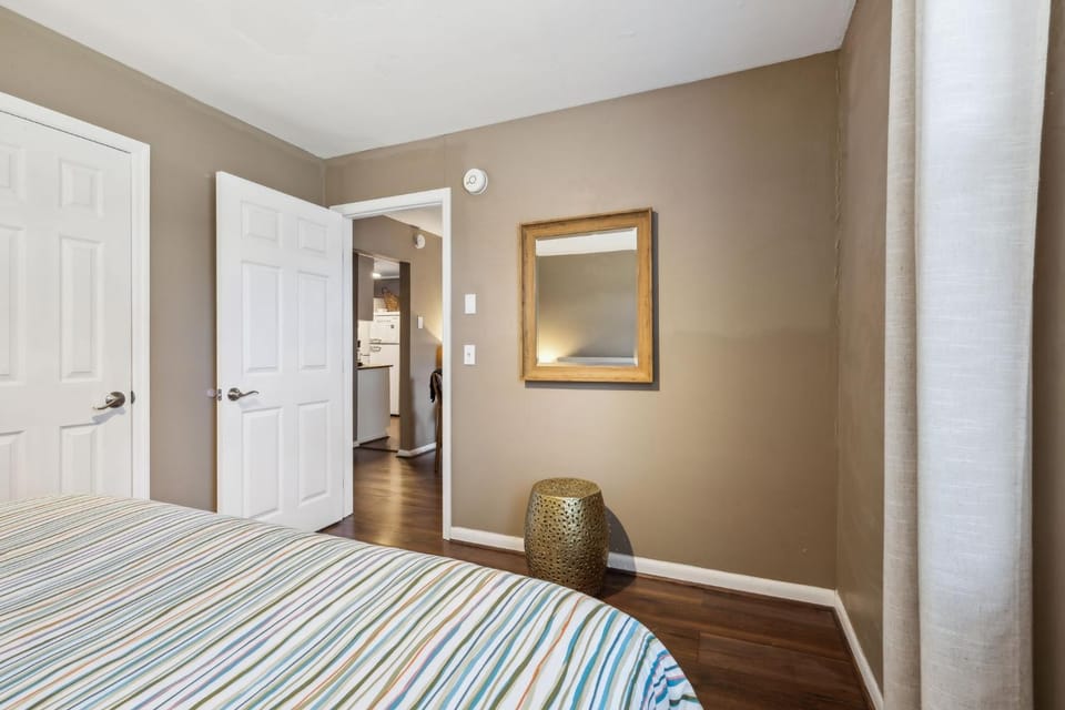 Belmont kings 1 mile to downtown and park free House in Nashville