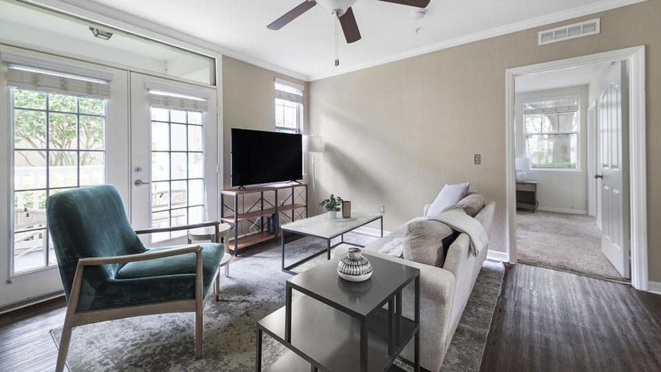 Landing Modern Apartment with Amazing Amenities (ID4287X36) Apartment in Orlando