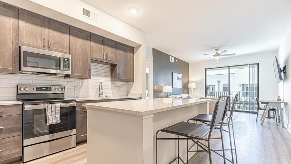 Landing Modern Apartment with Amazing Amenities (ID7569X30) Apartment in Fort Myers