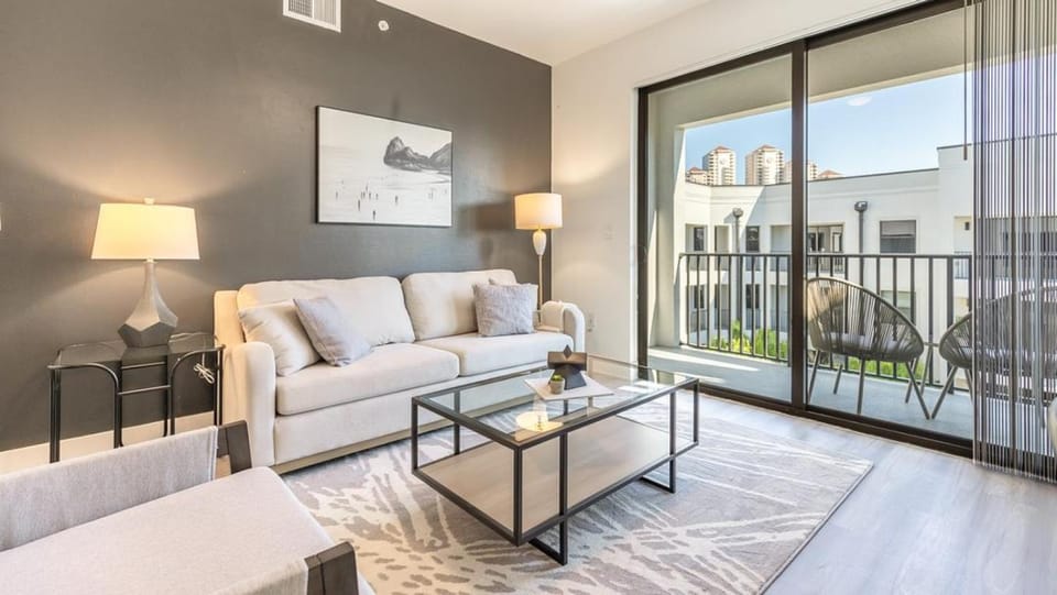 Landing Modern Apartment with Amazing Amenities (ID7569X30) Apartment in Fort Myers