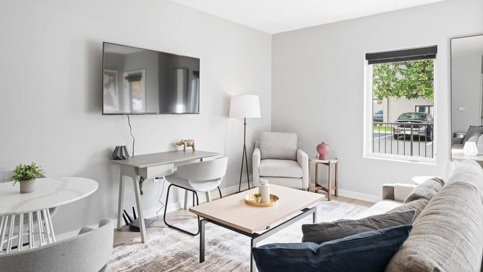 Landing Modern Apartment with Amazing Amenities (ID6493X23) Apartment in Nashville