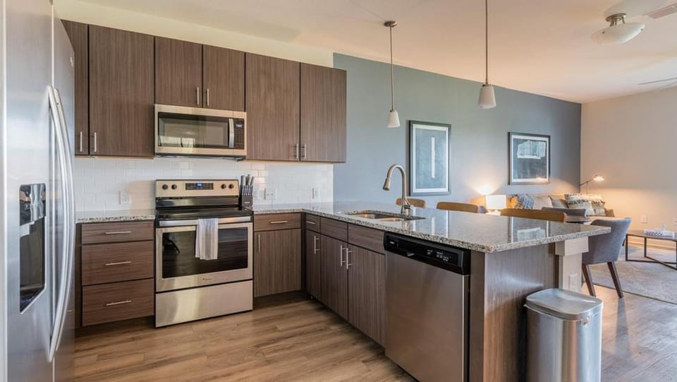 Landing Modern Apartment with Amazing Amenities (ID2164X37) Apartment in Jacksonville
